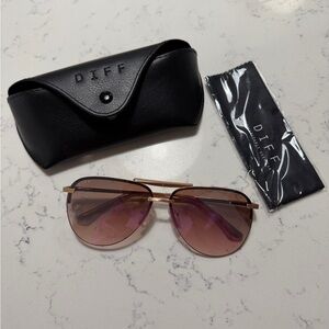 Diff Eyewear Tahoe Sunglasses with Case